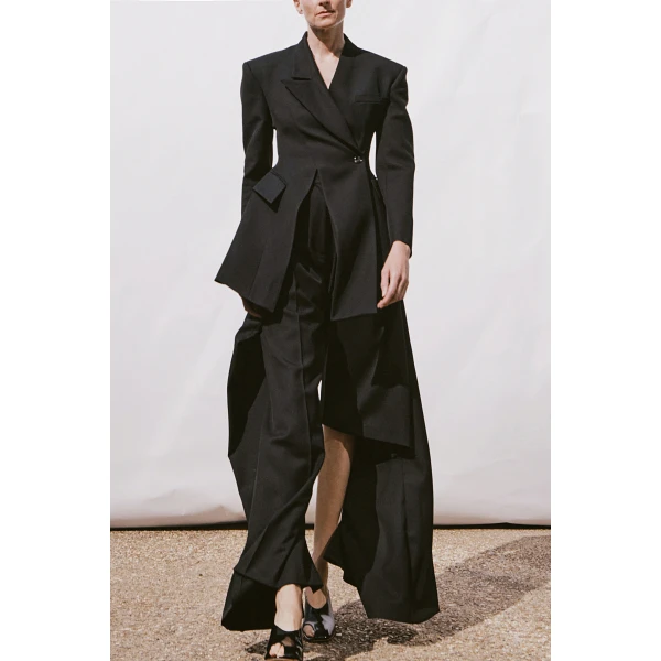 Awake Mode Asymmetric Volume-Contrast Jacket Dark Navy, view 2