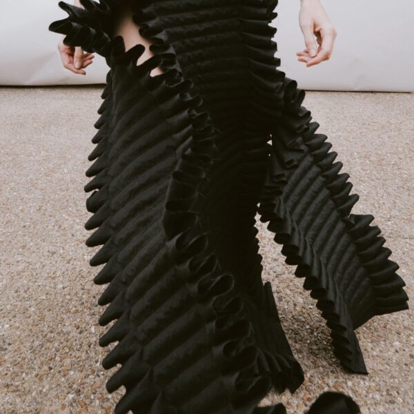 asymmetric tailoring