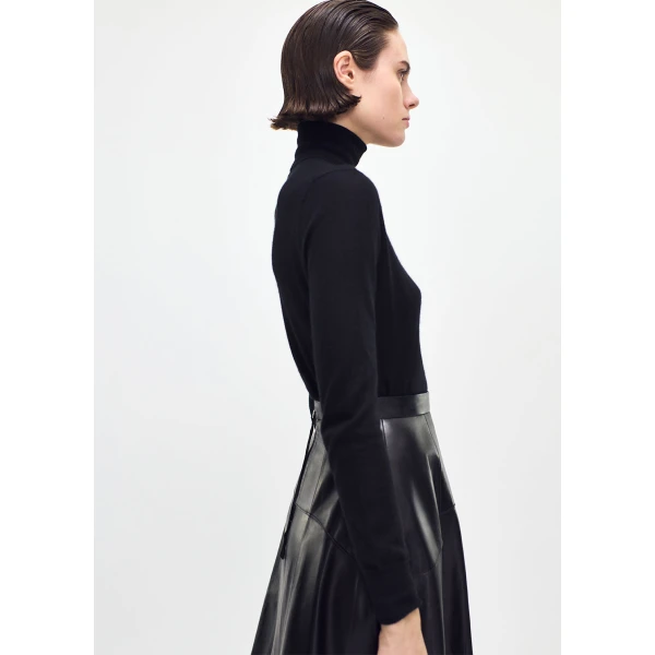 Black knitwear