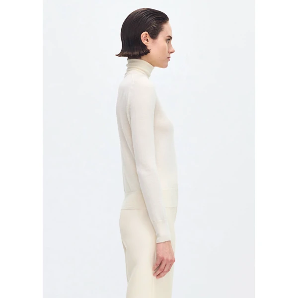 Ivory knitwear