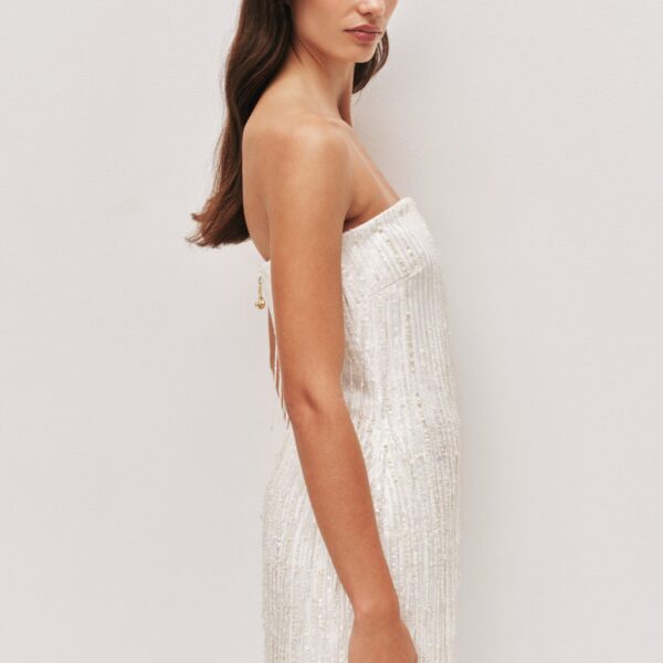 Aje clothing Aus  – structured silhouette with raw femininity from Coveti