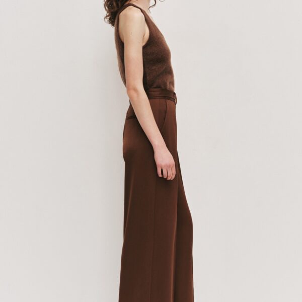 Aje clothing Aus  – structured silhouette with raw femininity from Coveti