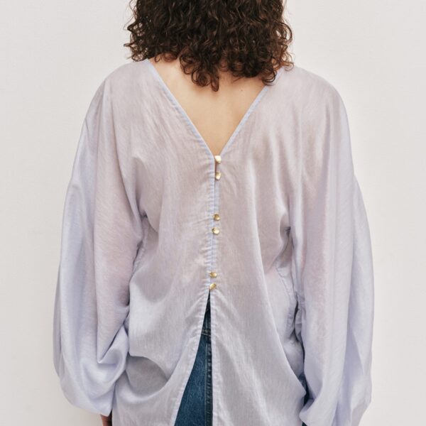 Aje Aus  – structured silhouette with raw femininity from Coveti