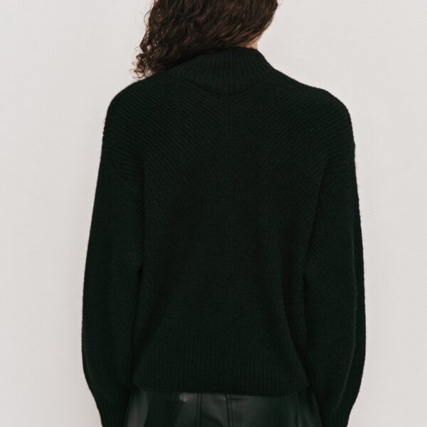 Aje clothing Aus  – structured silhouette with raw femininity from Coveti