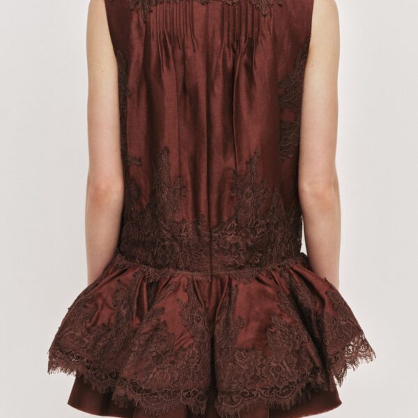 Aje clothing Aus  – structured silhouette with raw femininity from Coveti