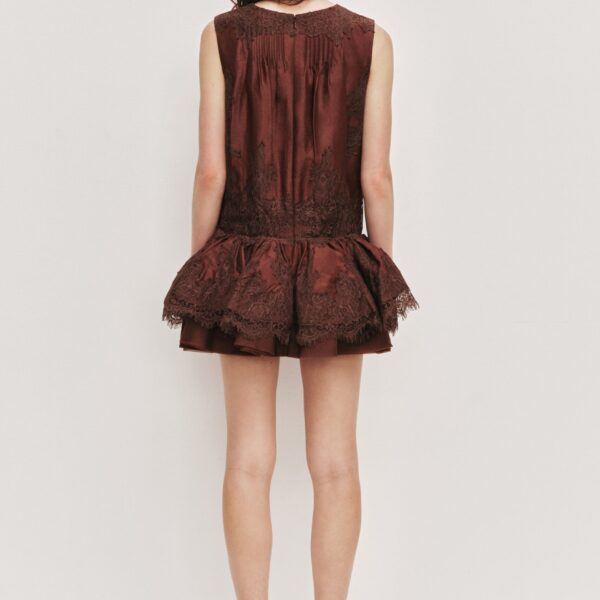 Aje world  – structured silhouette with raw femininity from Coveti
