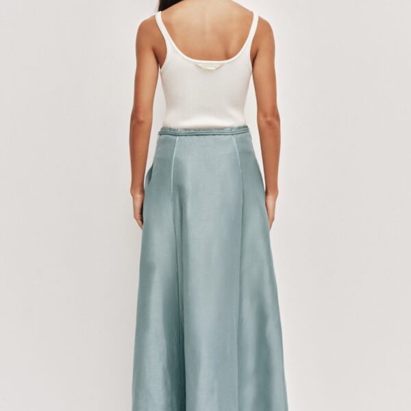 Aje clothing Aus  – structured silhouette with raw femininity from Coveti