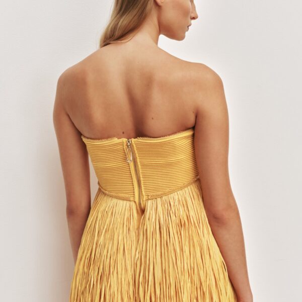 Aje Aus  – structured silhouette with raw femininity from Coveti