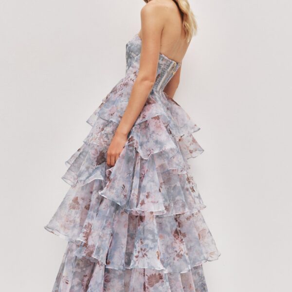Aje Aus  – structured silhouette with raw femininity from Coveti