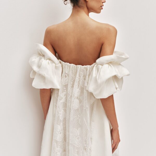 Aje Aus  – structured silhouette with raw femininity from Coveti