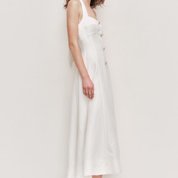 Aje Aus  – structured silhouette with raw femininity from Coveti