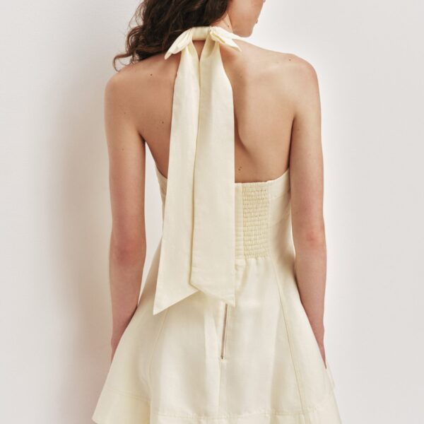 Aje clothing Aus  – structured silhouette with raw femininity from Coveti