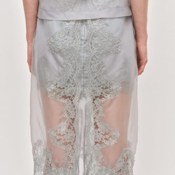 Aje Aus  – structured silhouette with raw femininity from Coveti