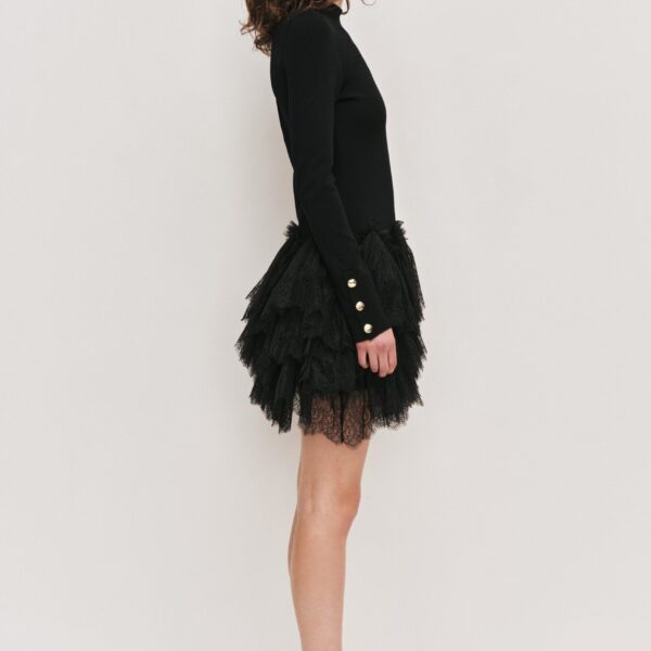 Aje Aus  – structured silhouette with raw femininity from Coveti