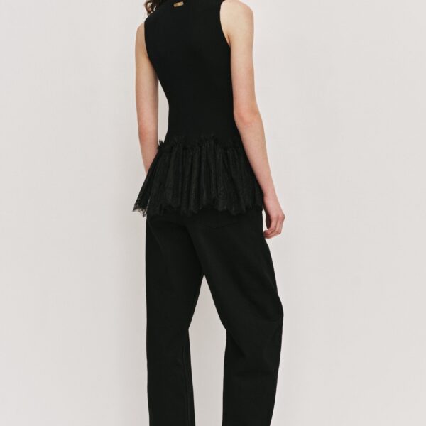 Aje Aus  – structured silhouette with raw femininity from Coveti