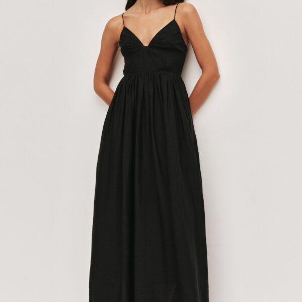 Aje Aus  – structured silhouette with raw femininity from Coveti