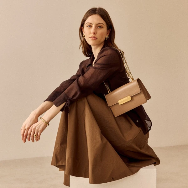 Ateliers Auguste Alma in Taupe bag