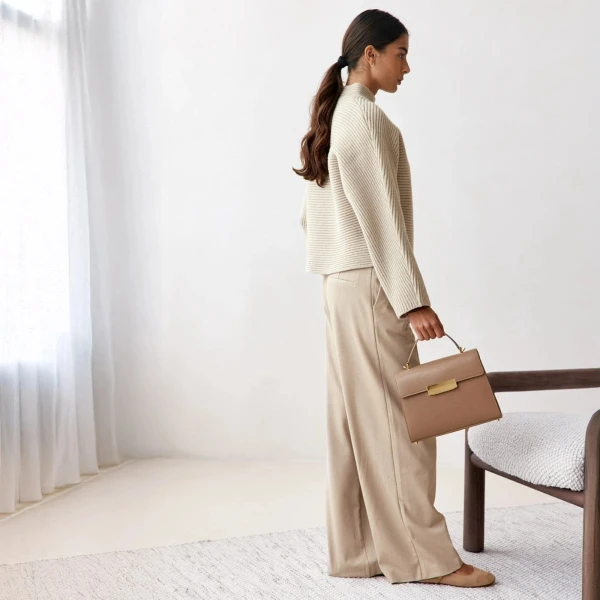 Ateliers Auguste Capucine in Taupe bag