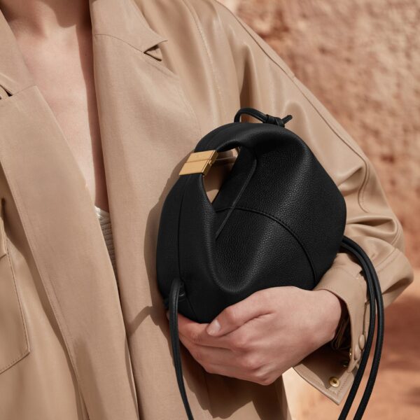 Polène Béri in Black Béri in Black - Shoulder & Crossbody Bags - Parisian Luxury Leather Bag at Coveti