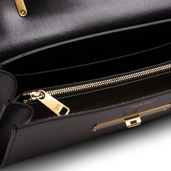 Ateliers Auguste Capucine in Black bag