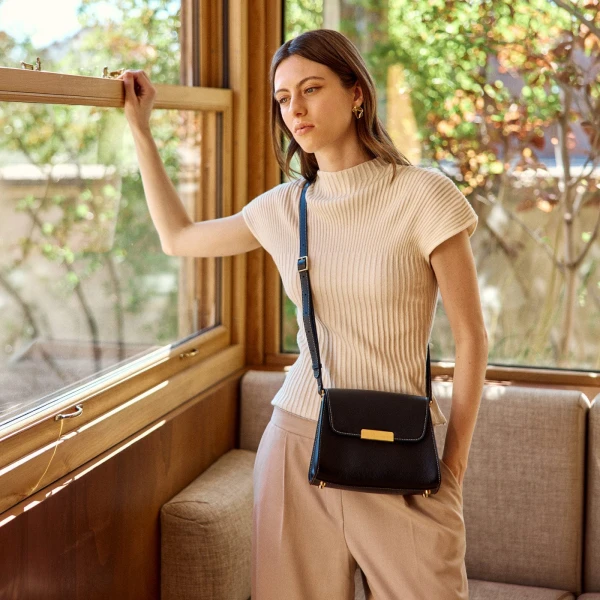 Ateliers Auguste Mini Amelot in Black bag