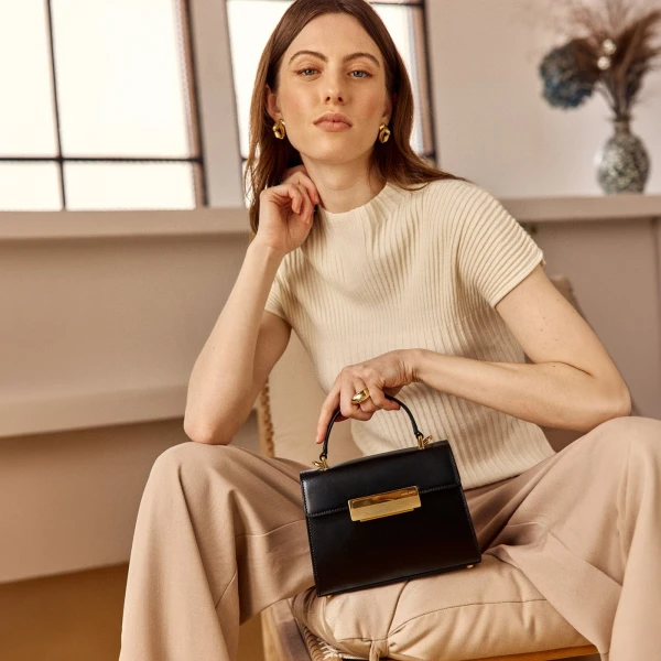 Ateliers Auguste Mini Capucine in Black bag