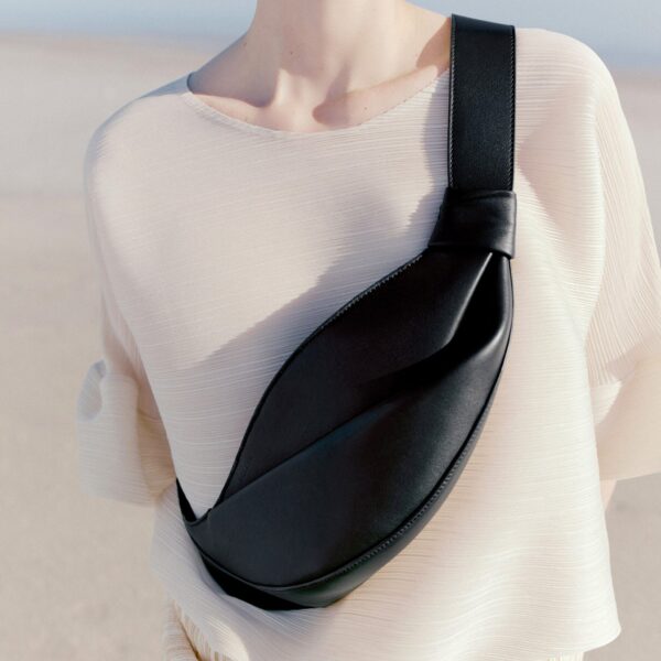 Polène Neyu in Black Neyu in Black - Shoulder & Crossbody Bags - Parisian Luxury Leather Bag at Coveti