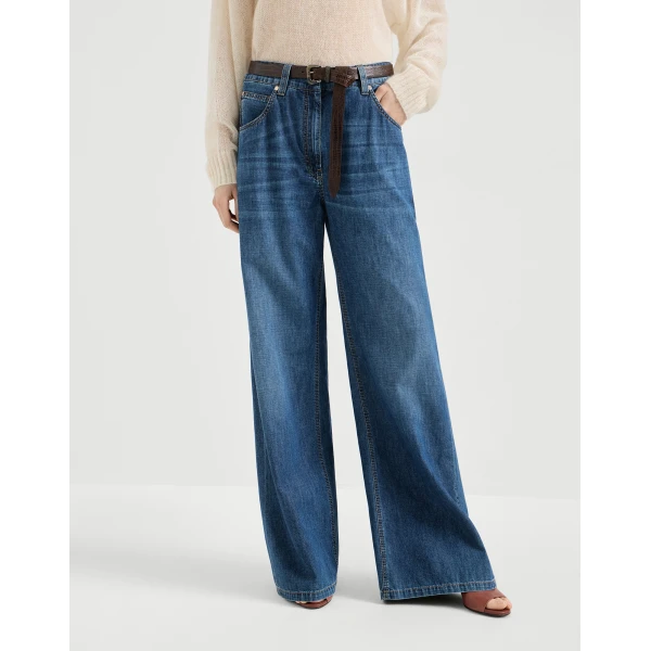 Baggy trousers