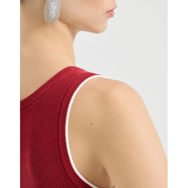 Red Knitwear