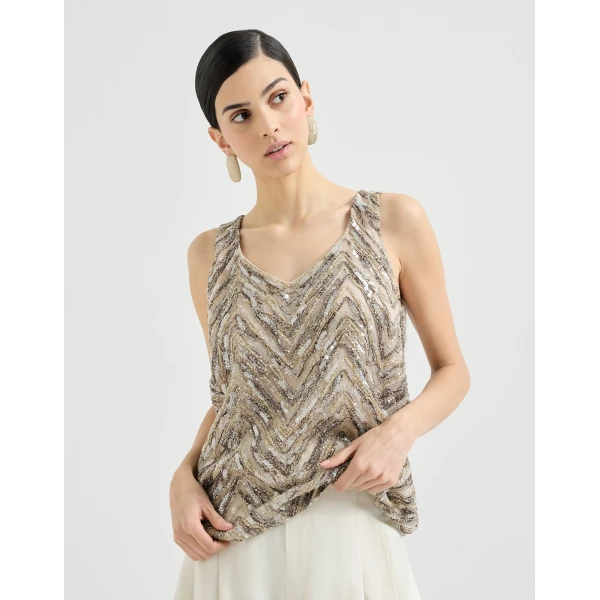 Dazzling chevron embroidery top