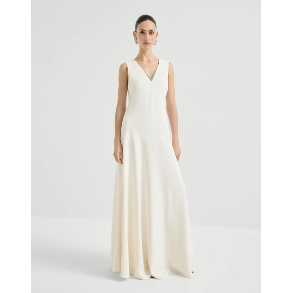 Fluid dress