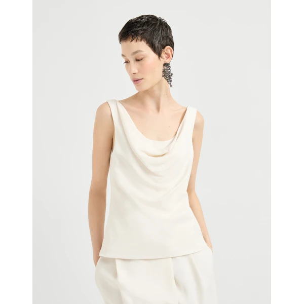Fluid twill top