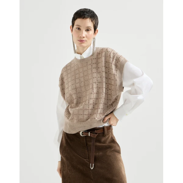 Knit with dazzling windowpane embroidery