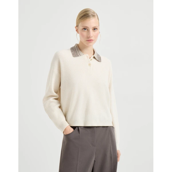 Polo with dazzling collar