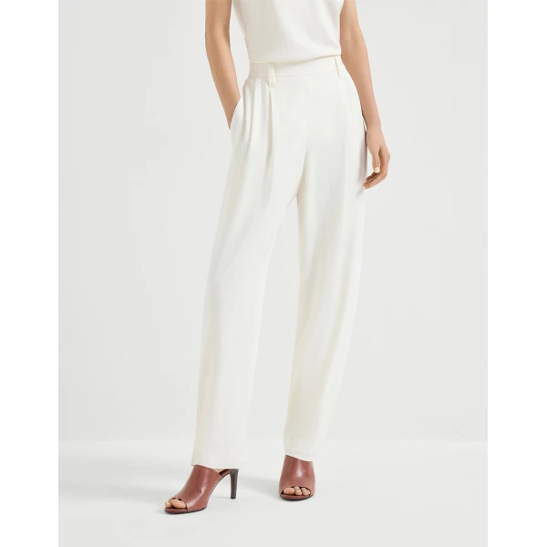 Slouchy trousers