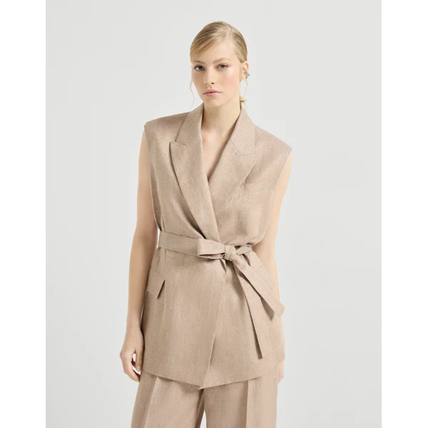 Twill vest with monili