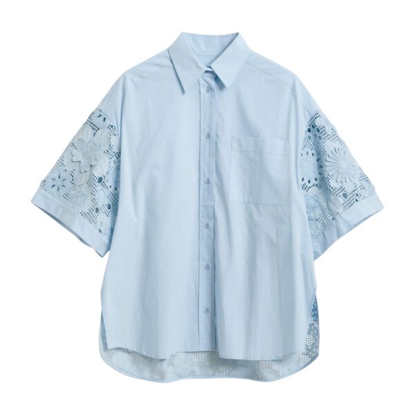Light blue oversized cotton short-sleeve shirt with lace inserts