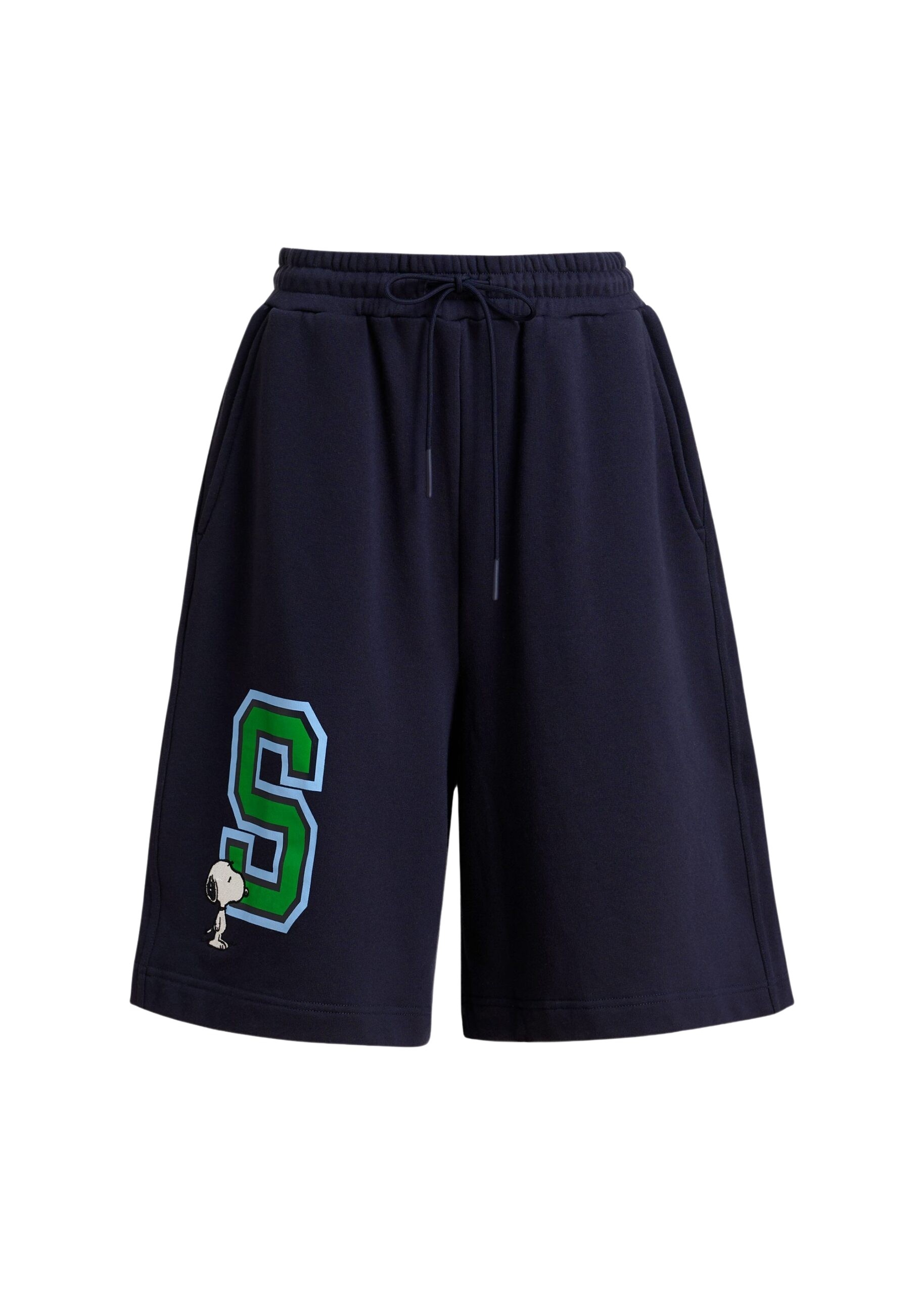 Navy cotton-blend Peanuts™ shorts with letter appliqué