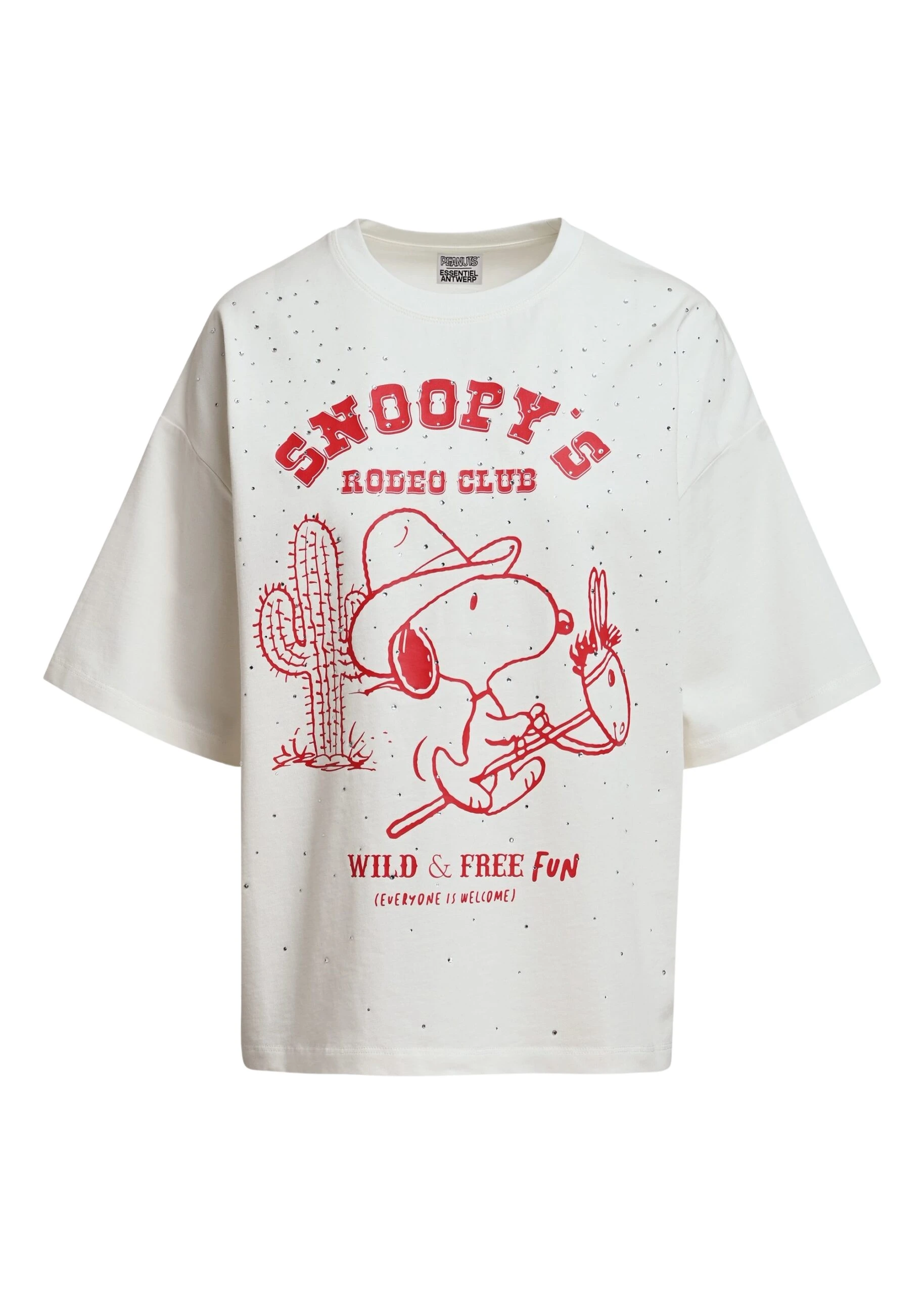 Essentiel-Antwerp-Off-white-and-red-Peanuts™-Snoopy-rhinestone-embellished-T-shirt-scaled19827_nobg Off-white and red Peanuts™ Snoopy rhinestone-embellished T-shirt