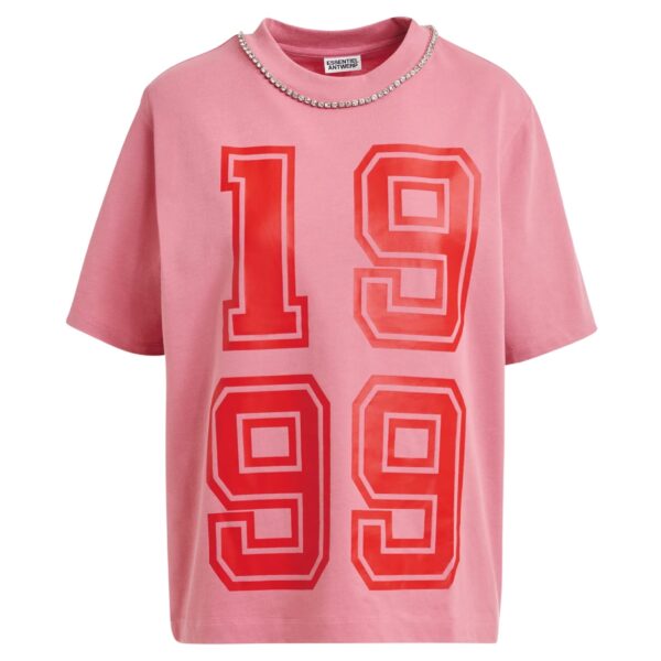 Pink cotton T-shirt with rhinestone embellished neckline and red numeric print