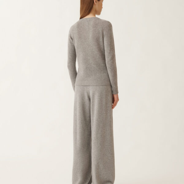 Cashmere Sweater in Grey