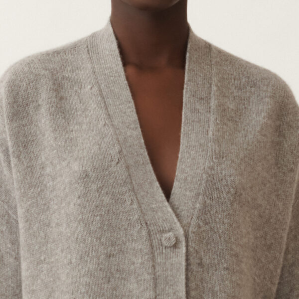 Cashmere Sweater in Grey - Image 5