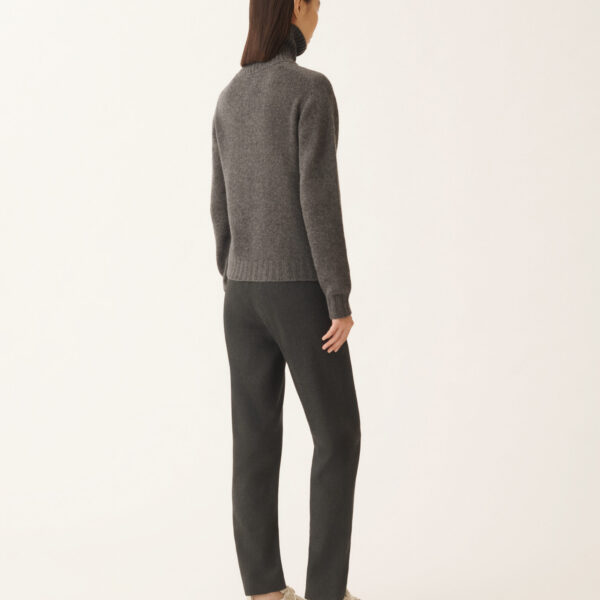 Cashmere Turtleneck Sweater in Grey