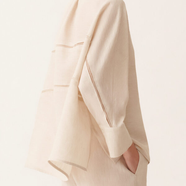 Cropped Shirt in Natural Linen Canvas - Image 5
