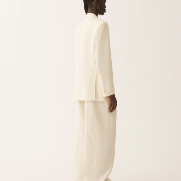 Double-Breasted Jacket in Butter-Colored Fil Coupé Tailoring Drop