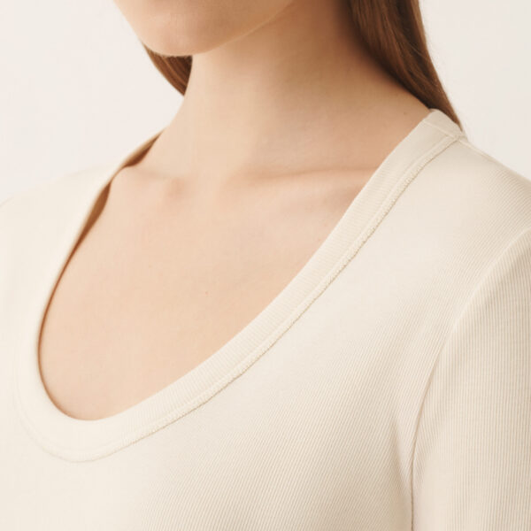 Jersey T-shirt in Butter - Image 5