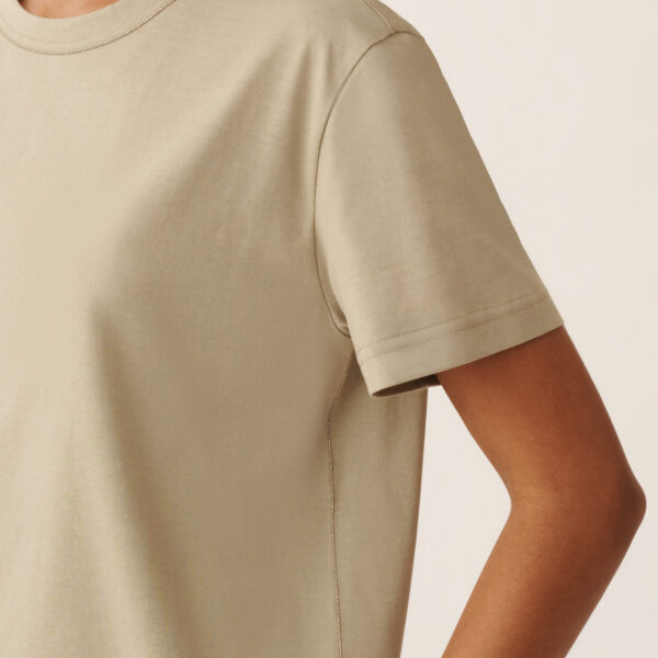Jersey T-shirt in Khaki - Image 5