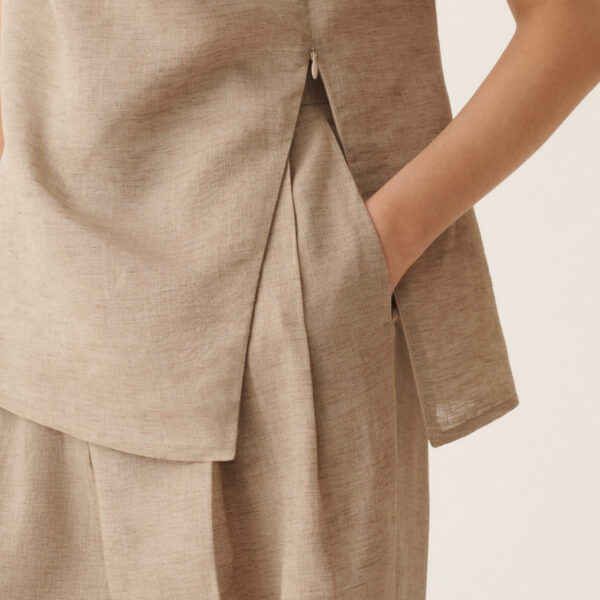 Linen Top in Taupe, Dove Grey - Image 6