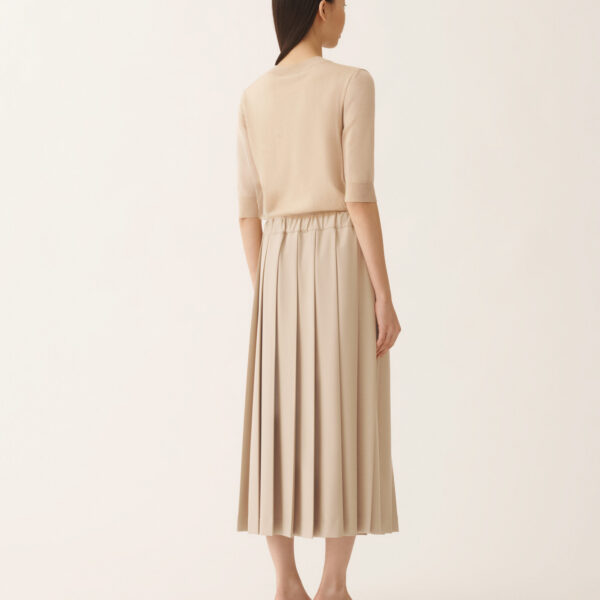 Pleated Skirts in Techno Tailoring