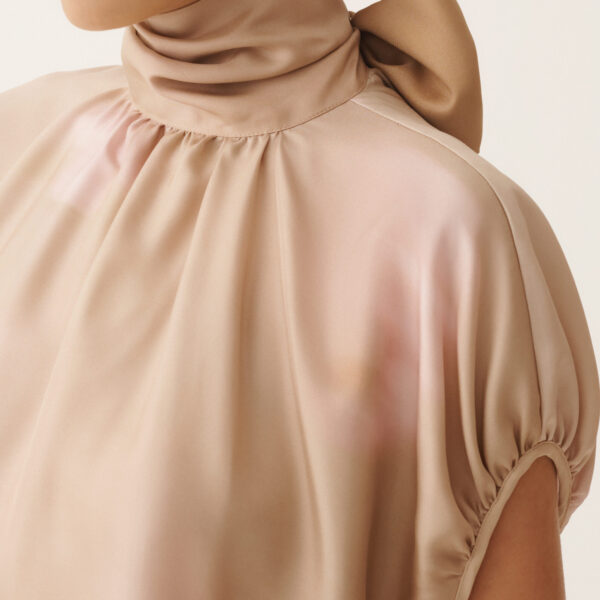 Printed Silk Twill Top in Memento Rosae - Image 5